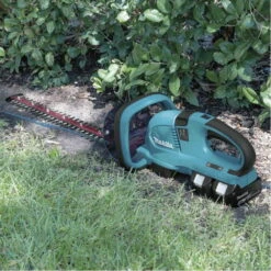 Makita Taille-haie Sans Fil - 36 V Li-ion - 55 Cm - Sans Batterie Ni Chargeur - 5,1 Kg -Ryobi Jardin Boutique 6362cc78a919c5.25104411