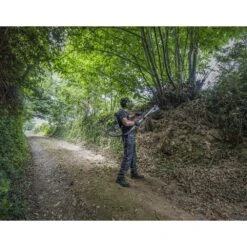 Débroussailleuse Thermique à Dos 52cm³ Coupe 25cm Vito 9 Débroussailleuse Thermique à Dos 52cm³ Coupe 25cm Vito -Ryobi Jardin Boutique 6453a71ed2cc01.23362455